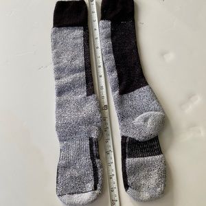 Mens ski socks, LIKE NEW, , cushy, warm, soft , one size